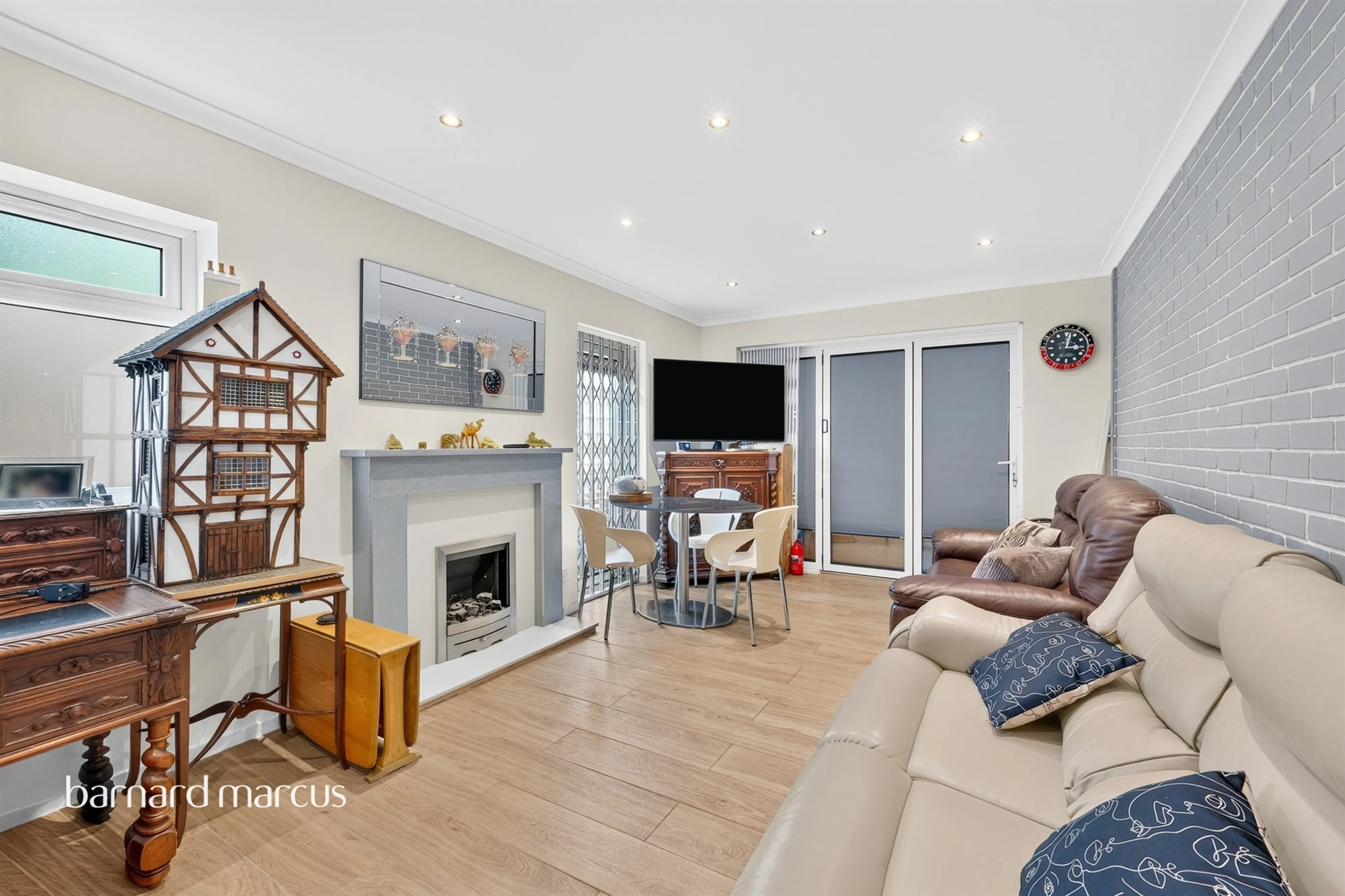 Property at Royal Drive, Epsom
