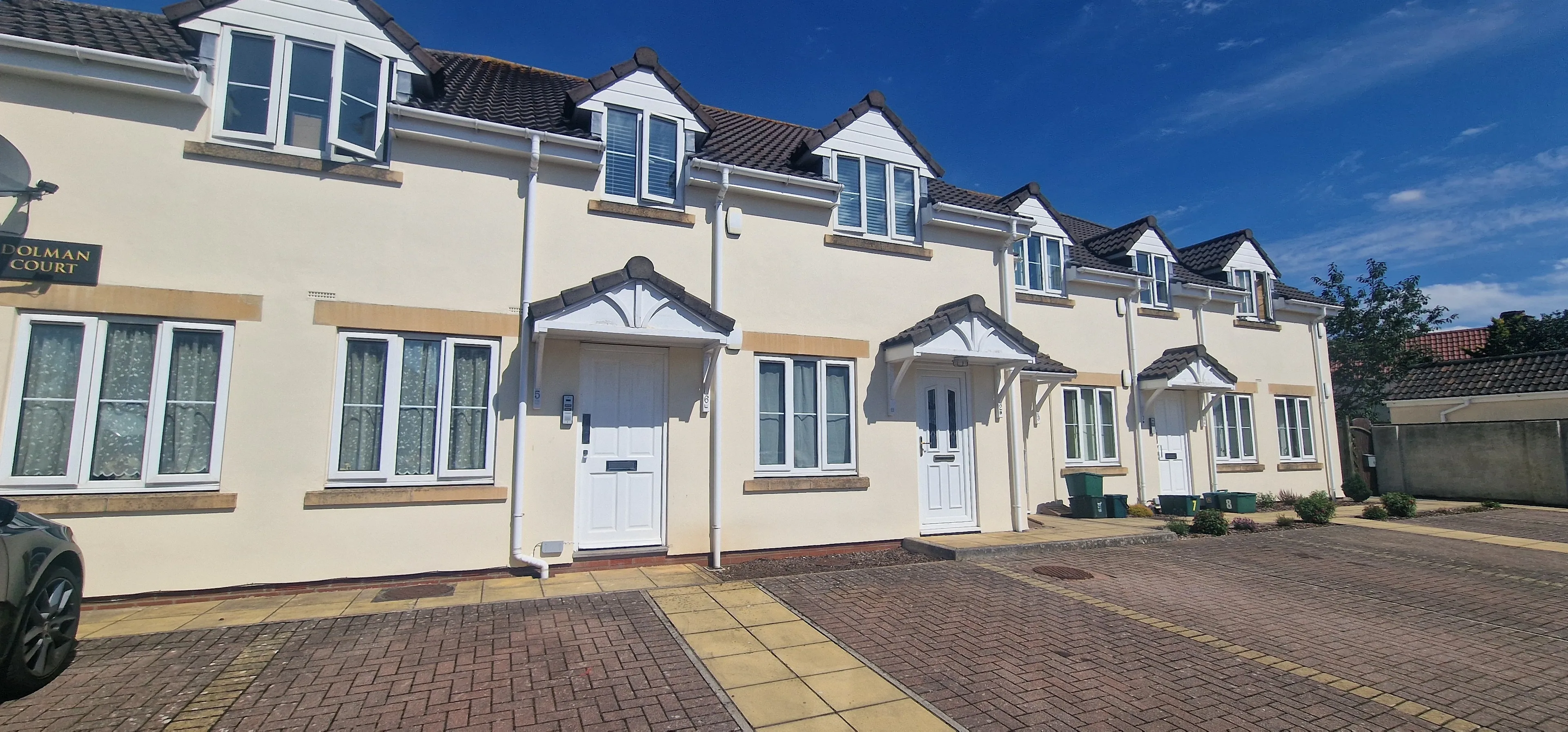 Property photo 0
