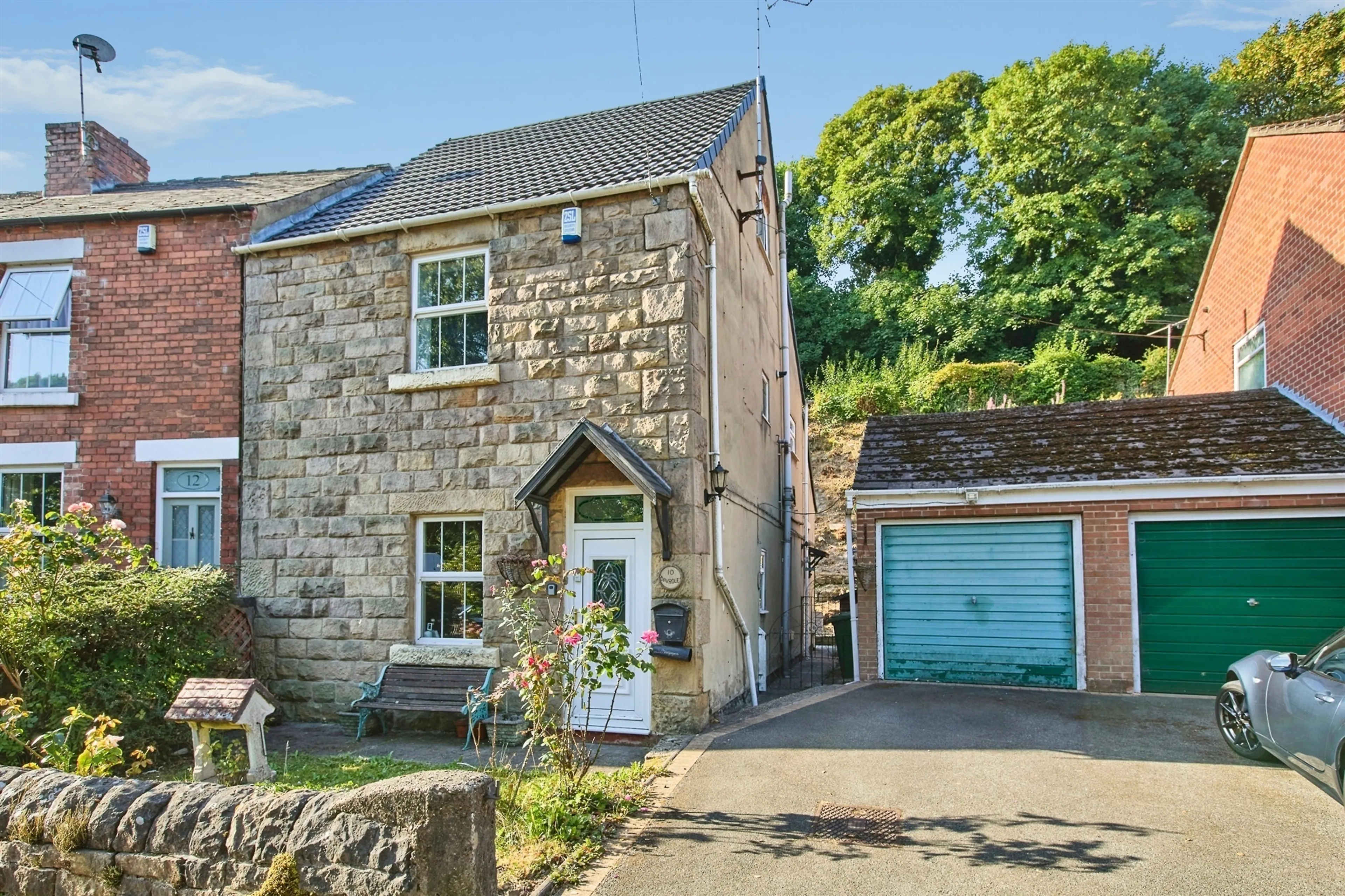 Property photo 0