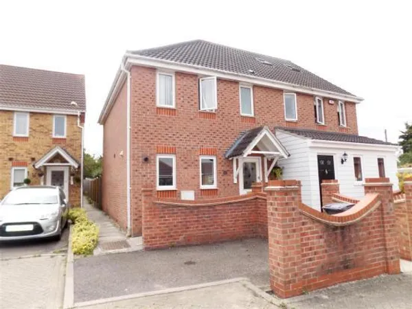 Lister Tye, Chelmsford, CM2 9LS