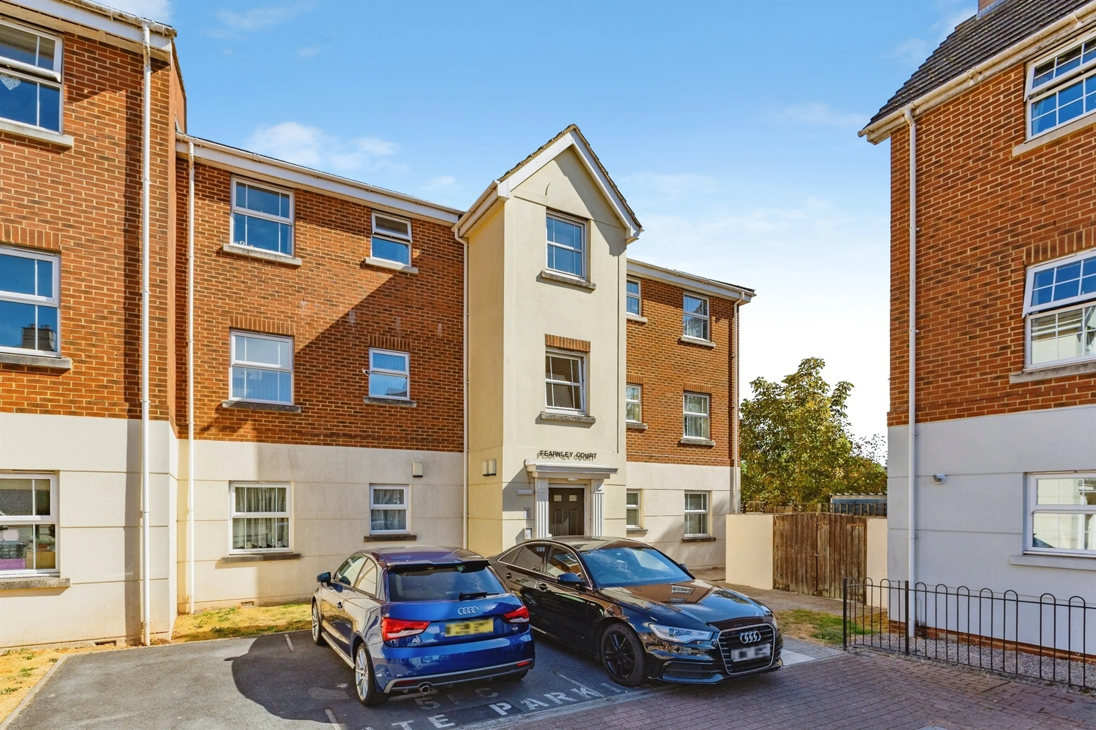 Property photo 0