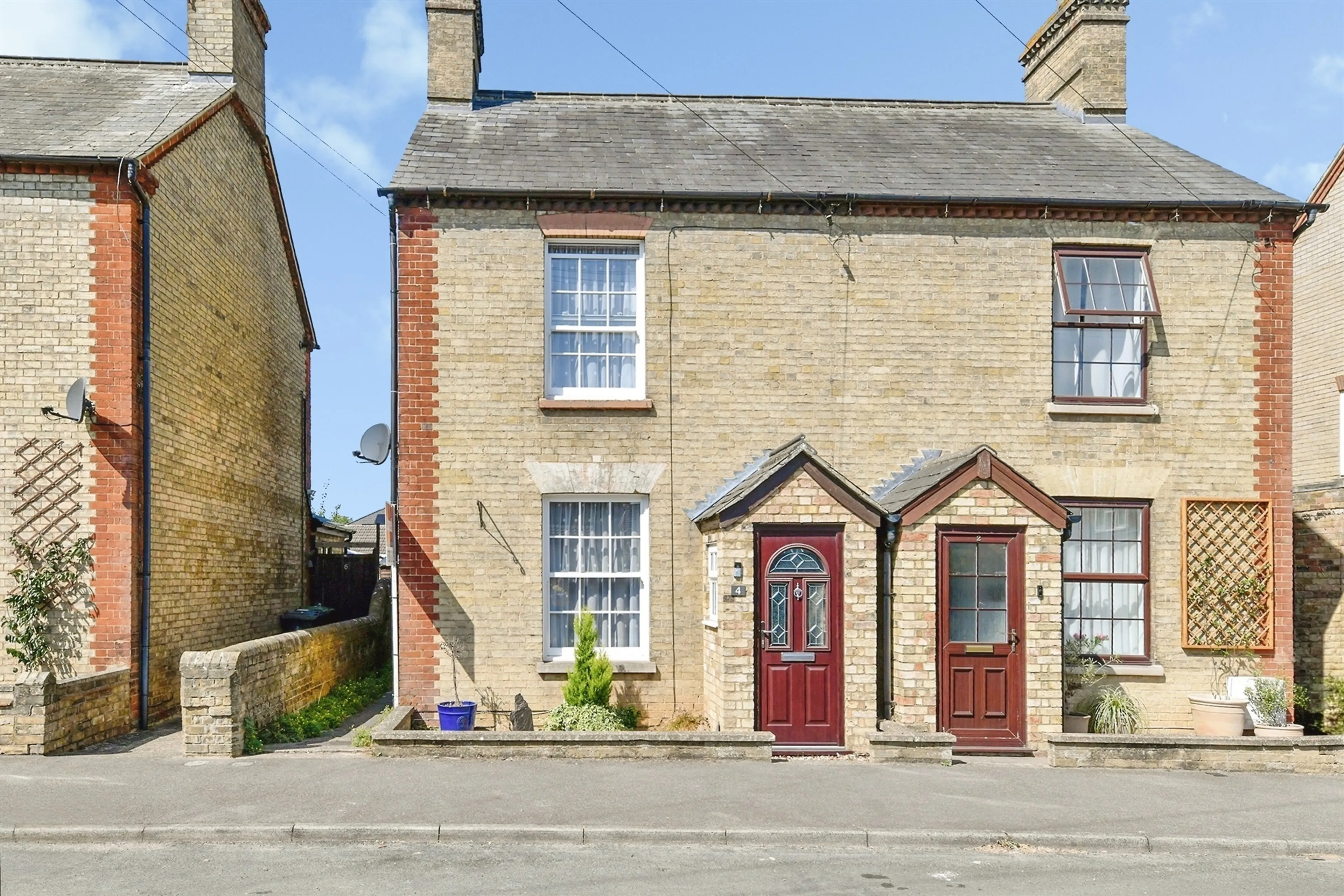 Property photo 0