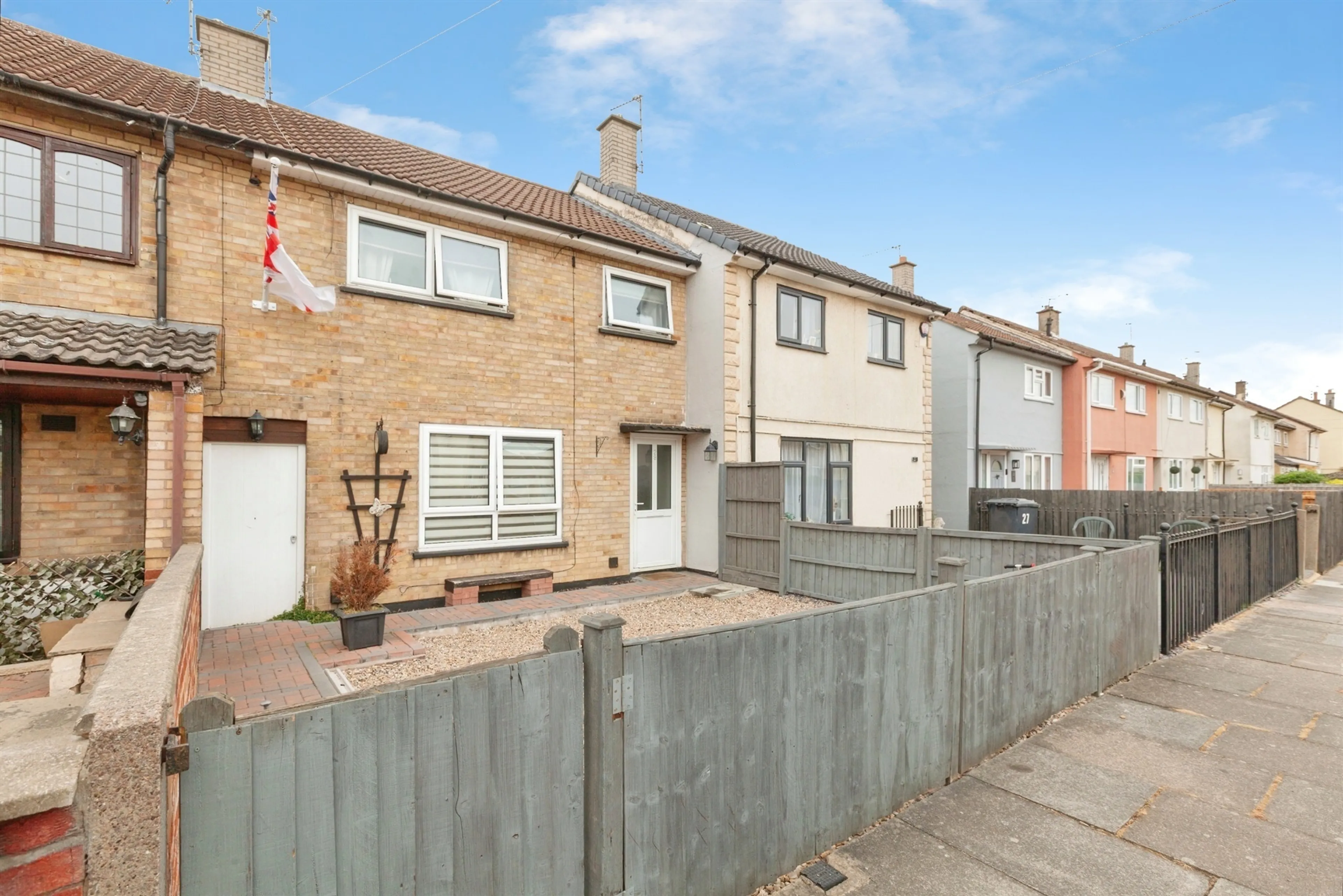 Property at Cotswold Green, Leicester