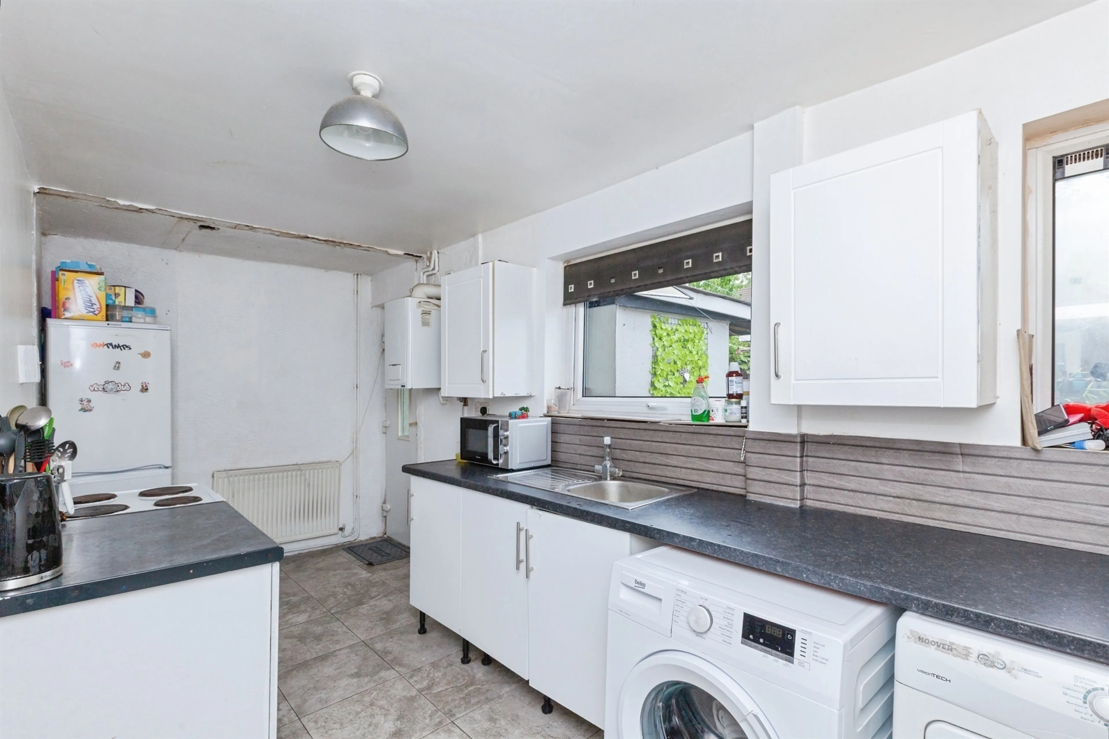 Property at Cotswold Green, Leicester