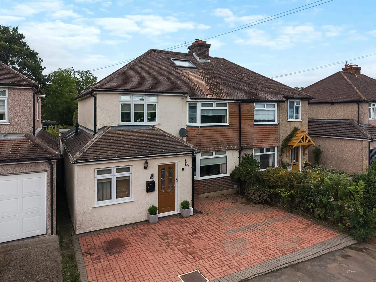 Glenfield Road, Brockham, Betchworth, Surrey, RH3