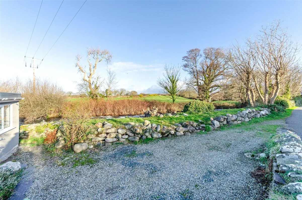 Pontllyfni, Caernarfon, Gwynedd, LL54