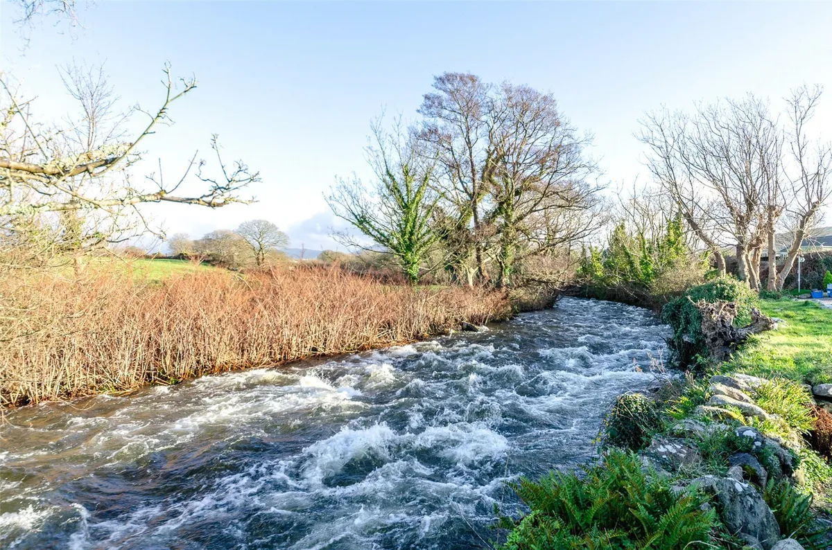 Pontllyfni, Caernarfon, Gwynedd, LL54