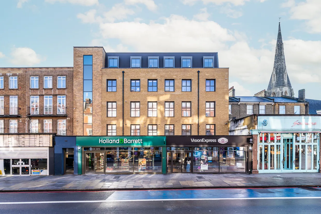 Clapham High Street, London, SW4 photo 2