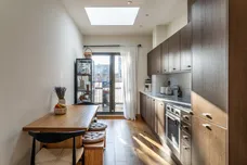 Clapham High Street, London, SW4 photo 11