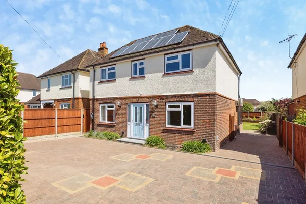 Bourne Road, GODALMING, Surrey, GU7