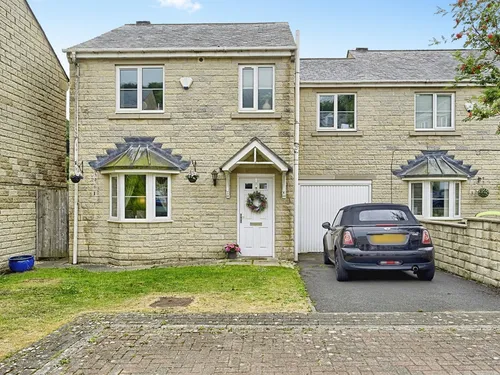 Heatherdale Close, Halifaxphoto
