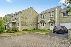 Heatherdale Close, Halifax