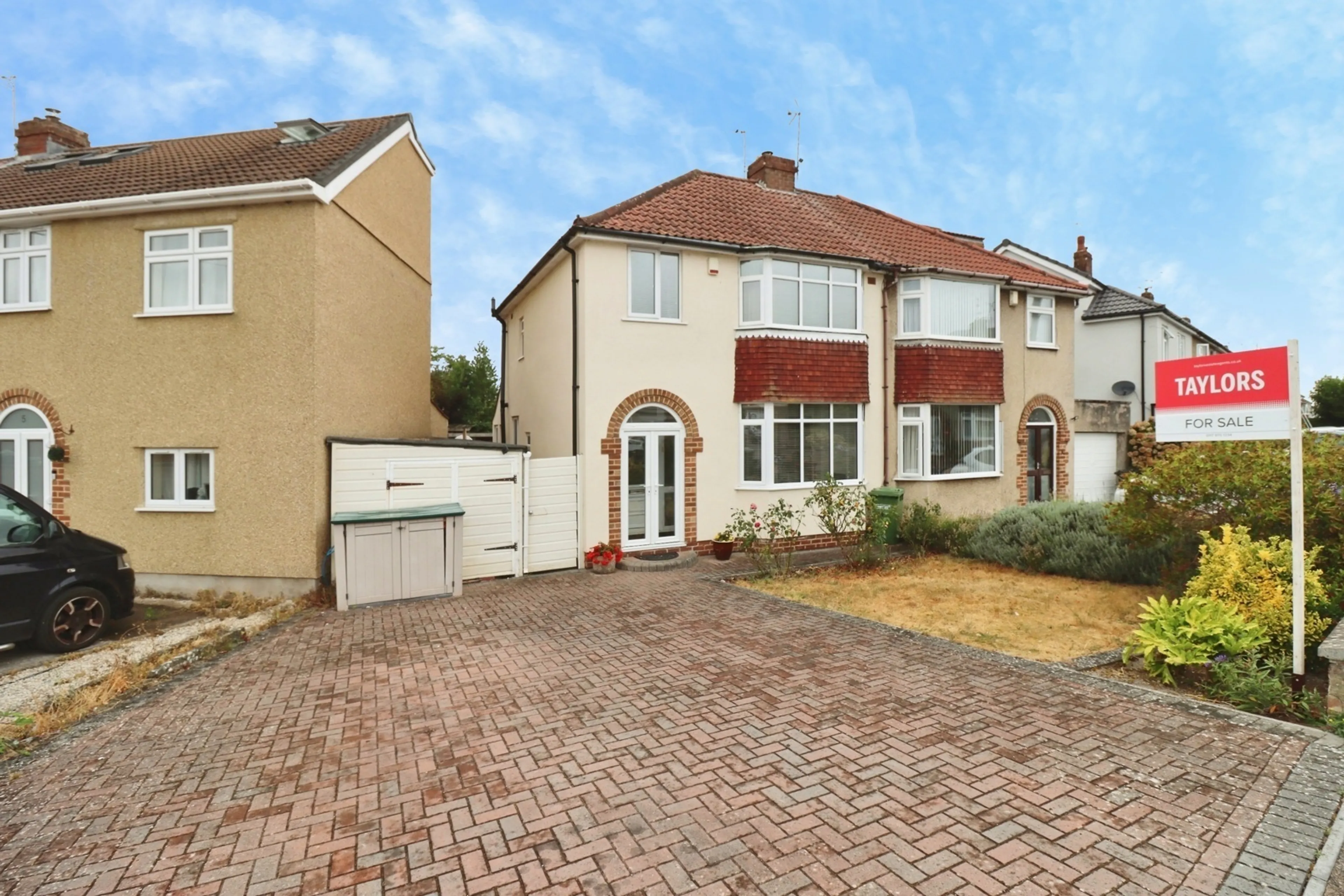 Property photo 0