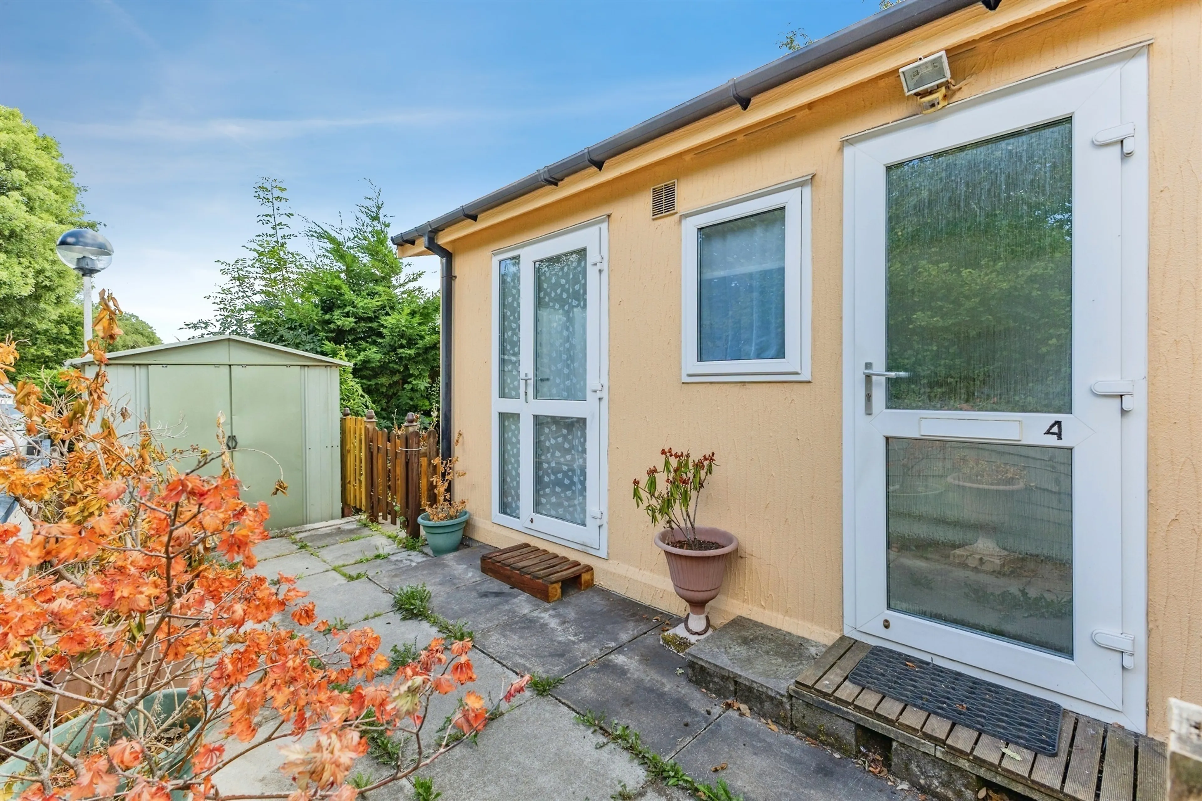 Property photo 0