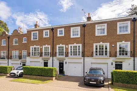 Grosvenor Place, Weybridge, KT13