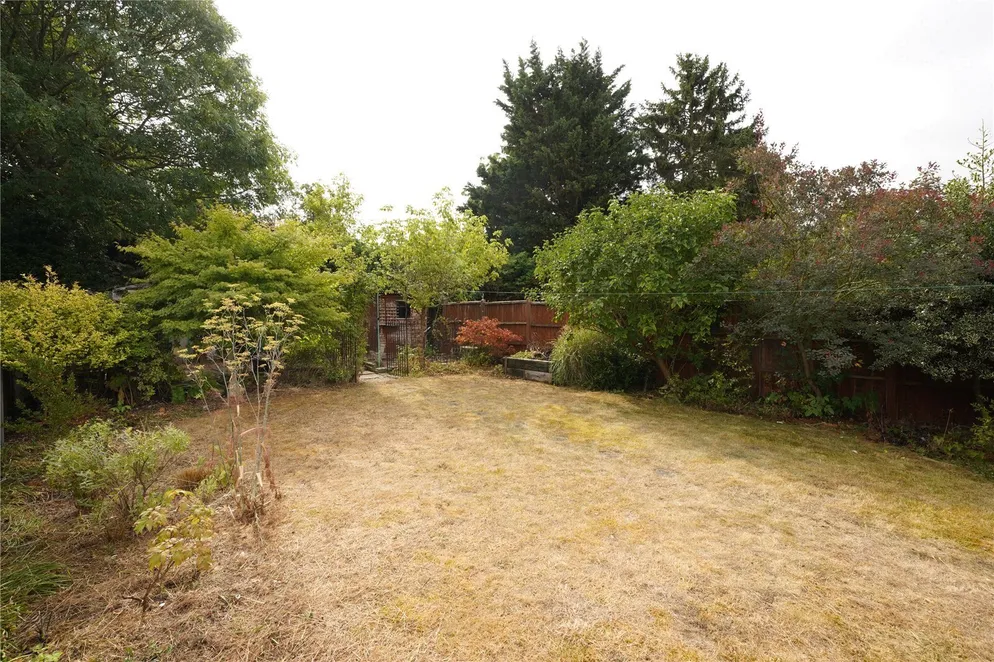 Property carousel item 12