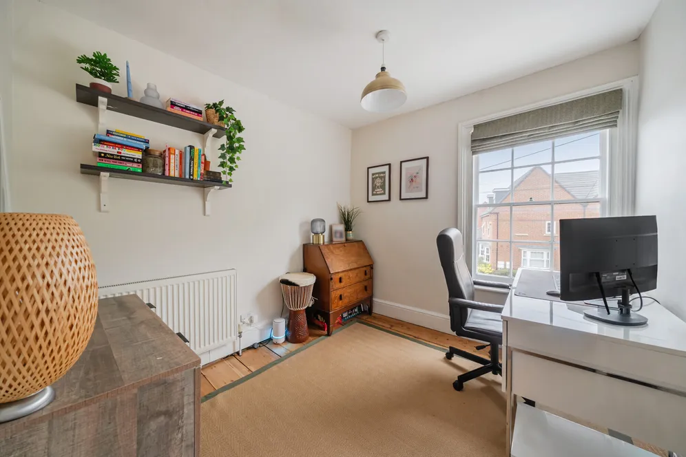 Shaw Road, Newbury, RG14 photo 6