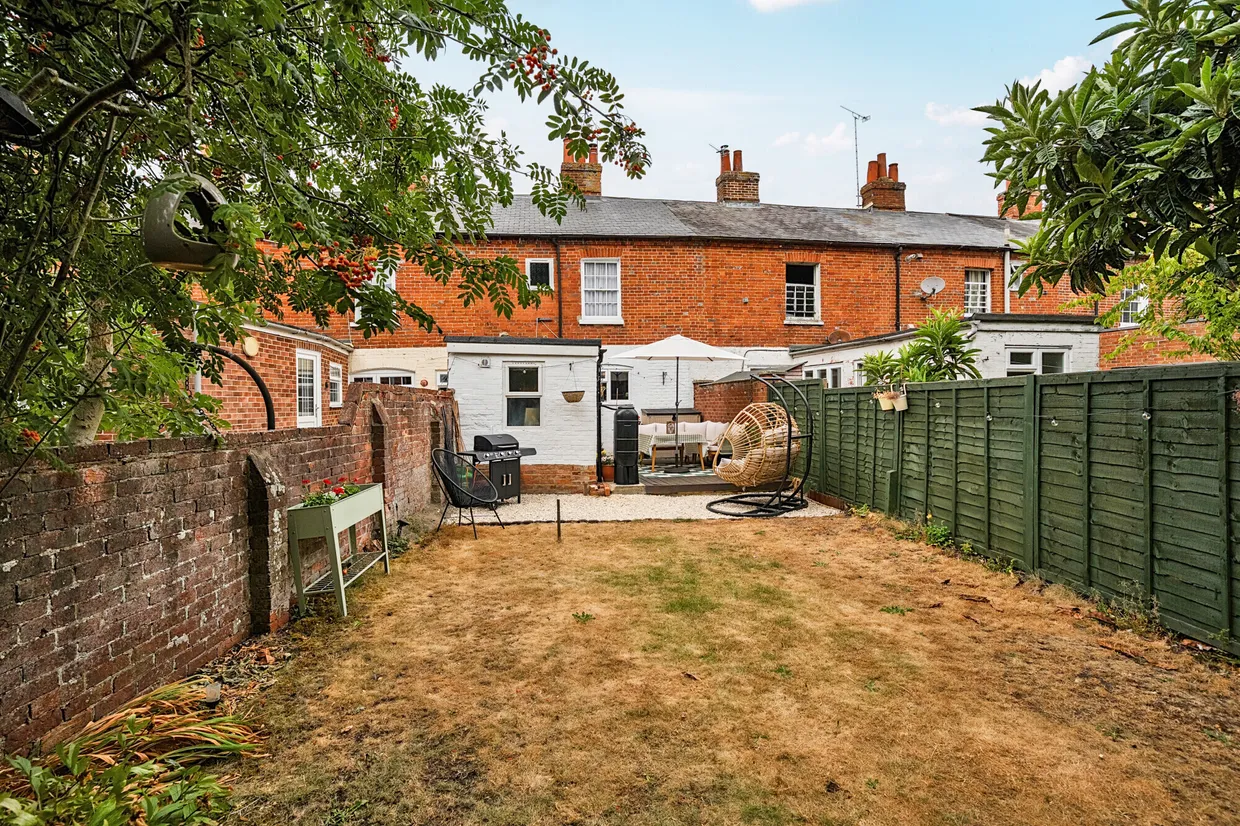Shaw Road, Newbury, RG14 photo 14