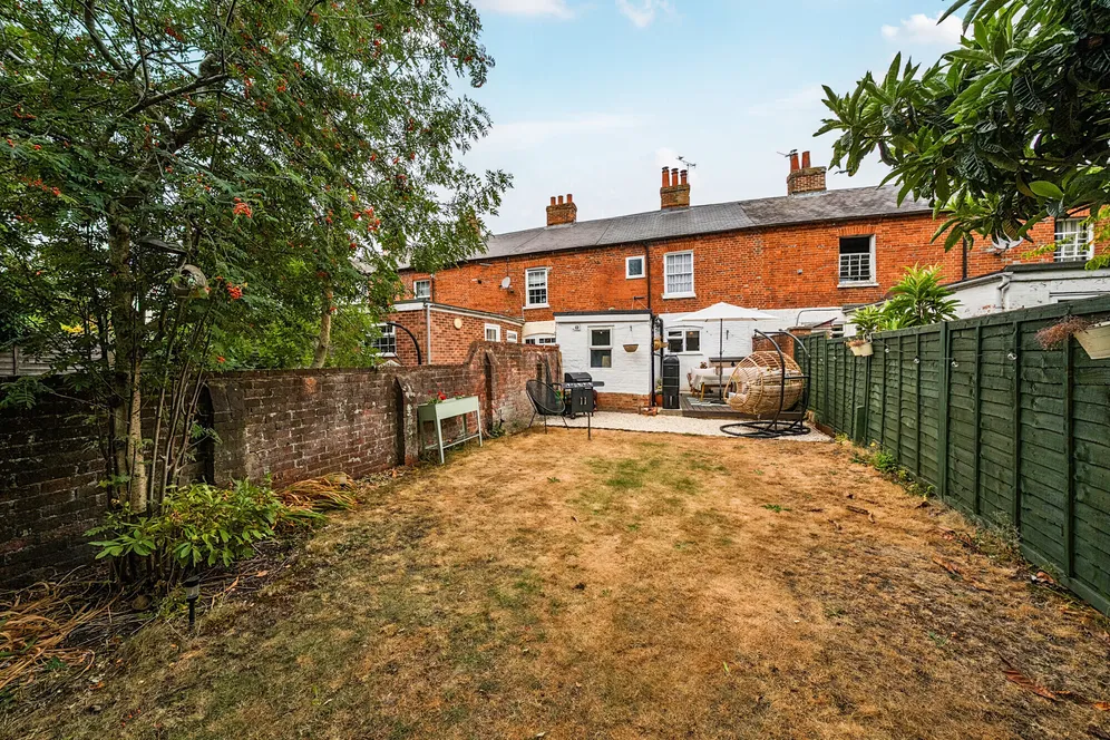 Shaw Road, Newbury, RG14 photo 17