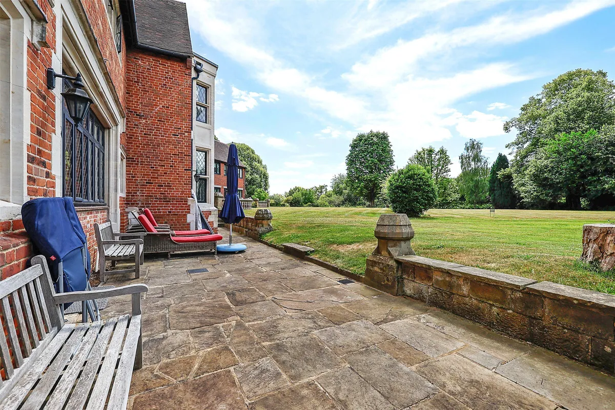 Neb Lane, Oxted, Surrey, RH8