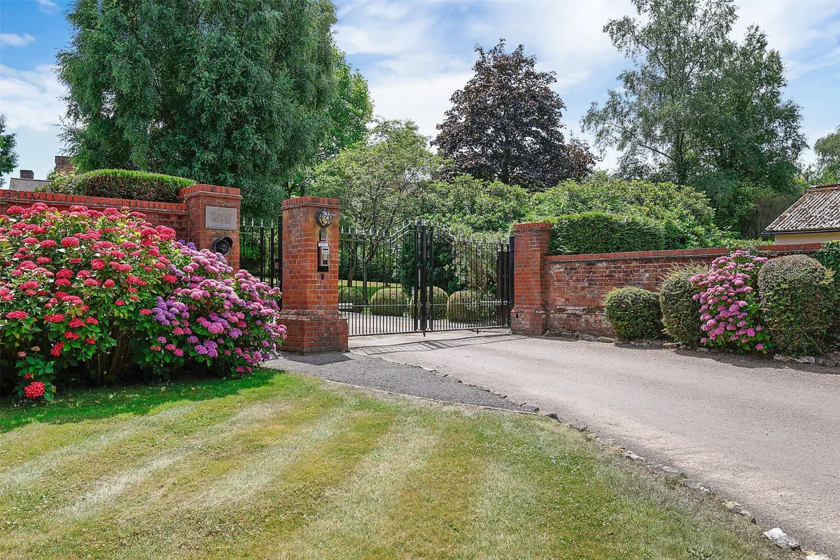 Neb Lane, Oxted, Surrey, RH8