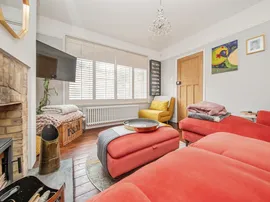 Tuddenham Avenue, Ipswich thumb 3