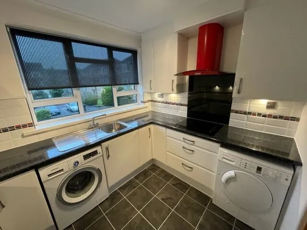 Castle Court, King's Gardens, Newton ...