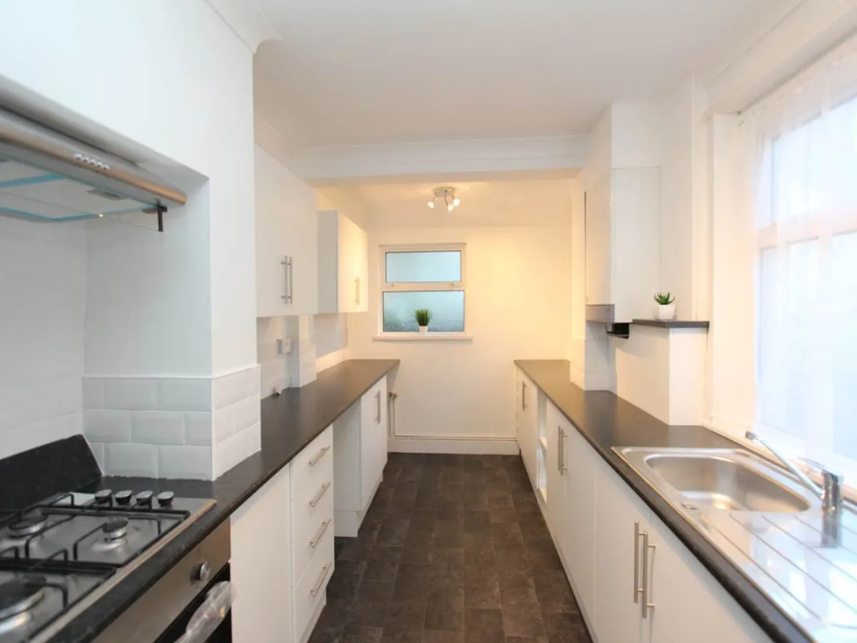 Queen Street, Barry, CF62
