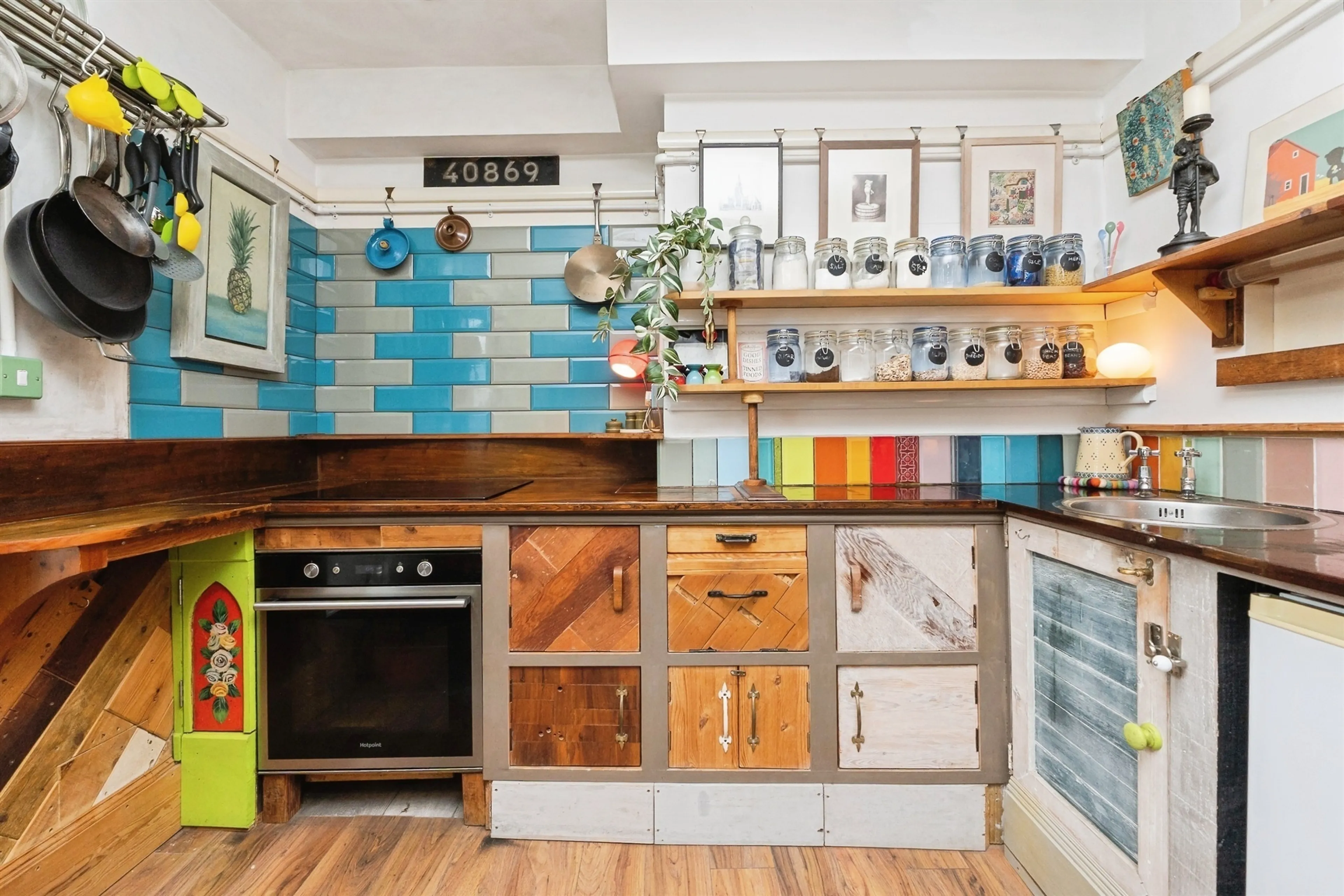 Property photo 0