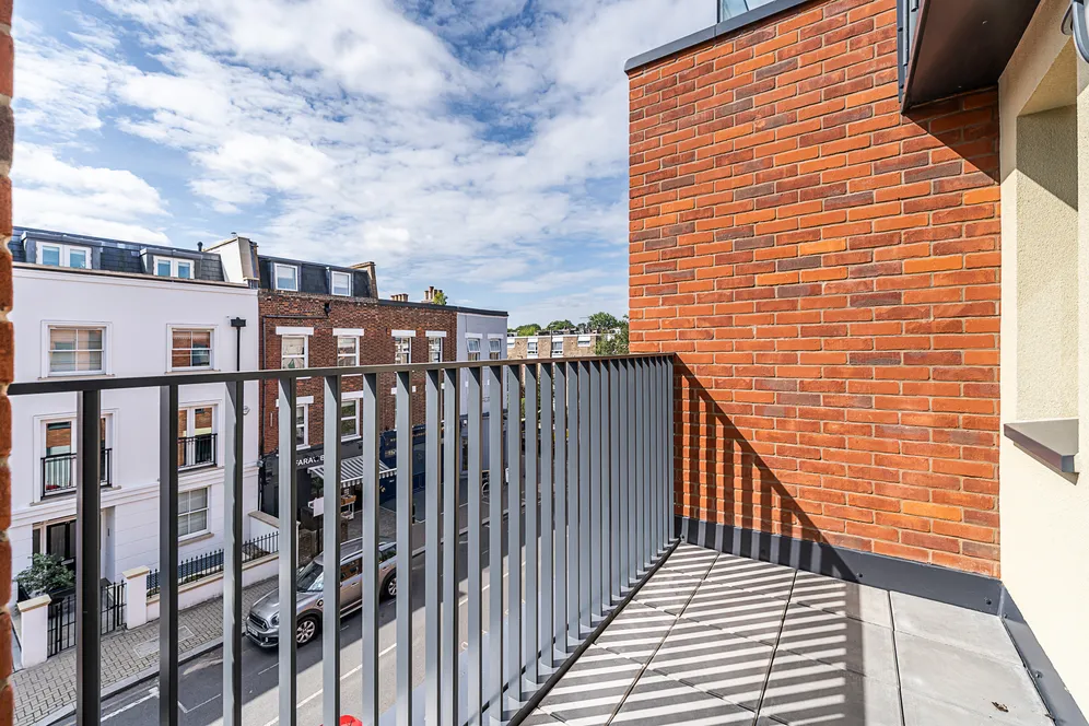 Northcote Road, London, SW11 photo 8