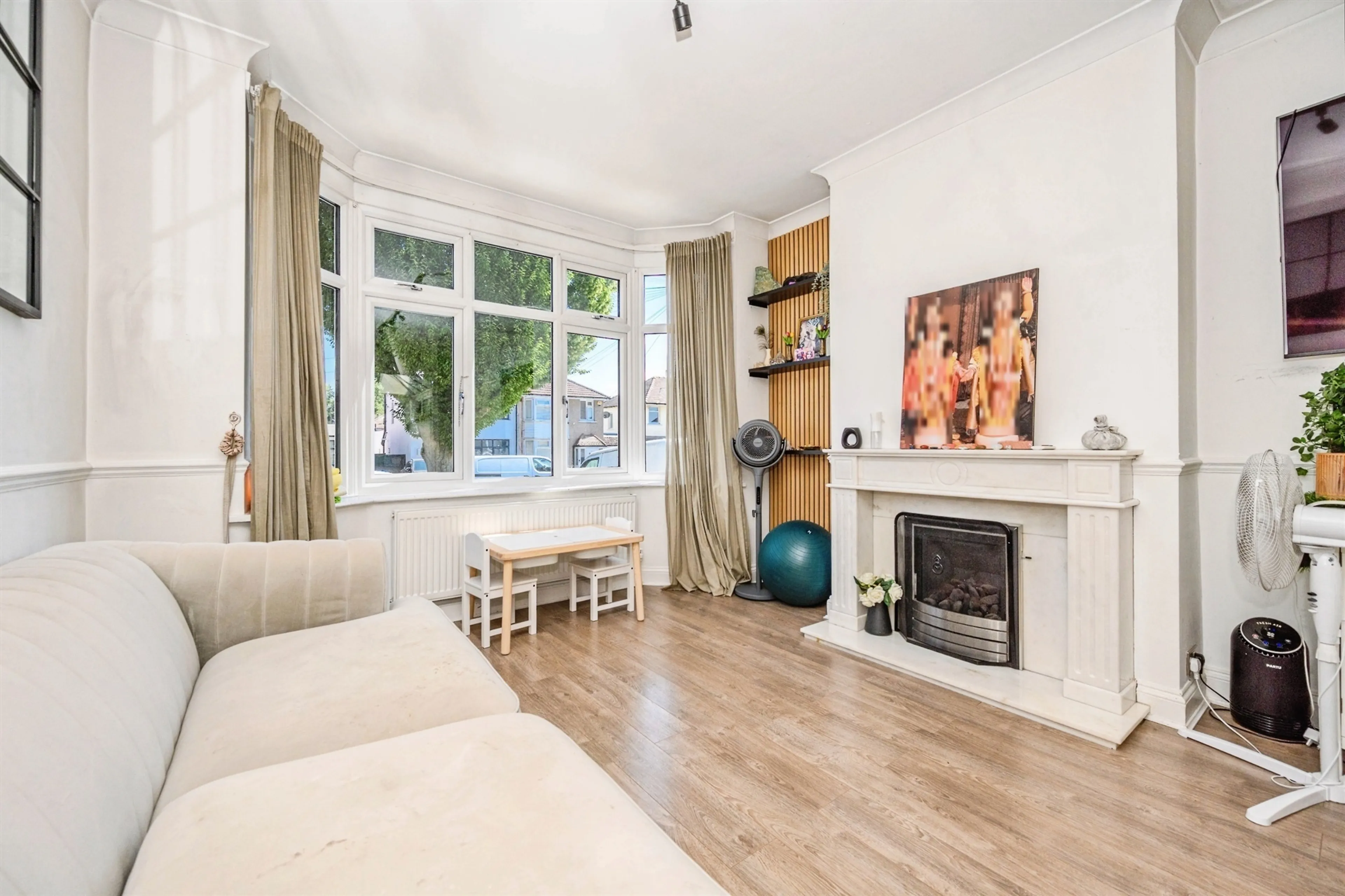 Property at Westlea Avenue, Watford