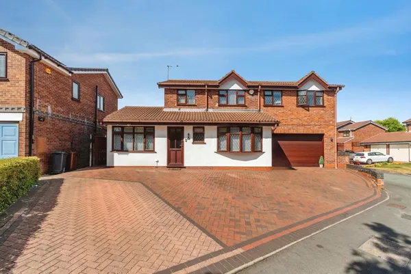 Highmoor Close, Willenhall, West Midl...