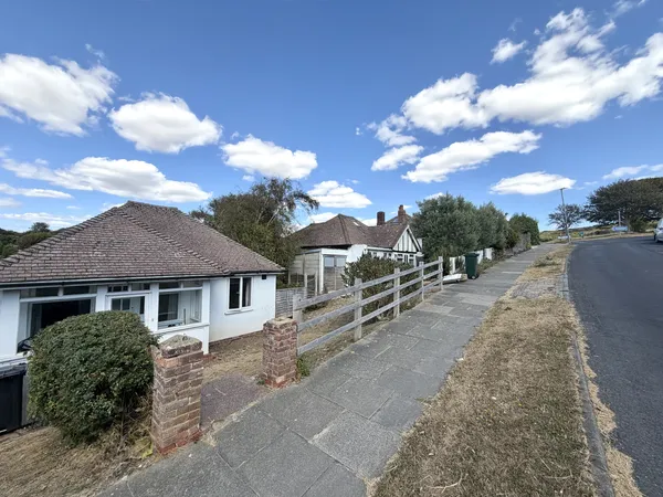 Westfield Avenue, Saltdean BN2 8HU