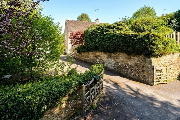 Higher Street, West Chinnock, Crewker...