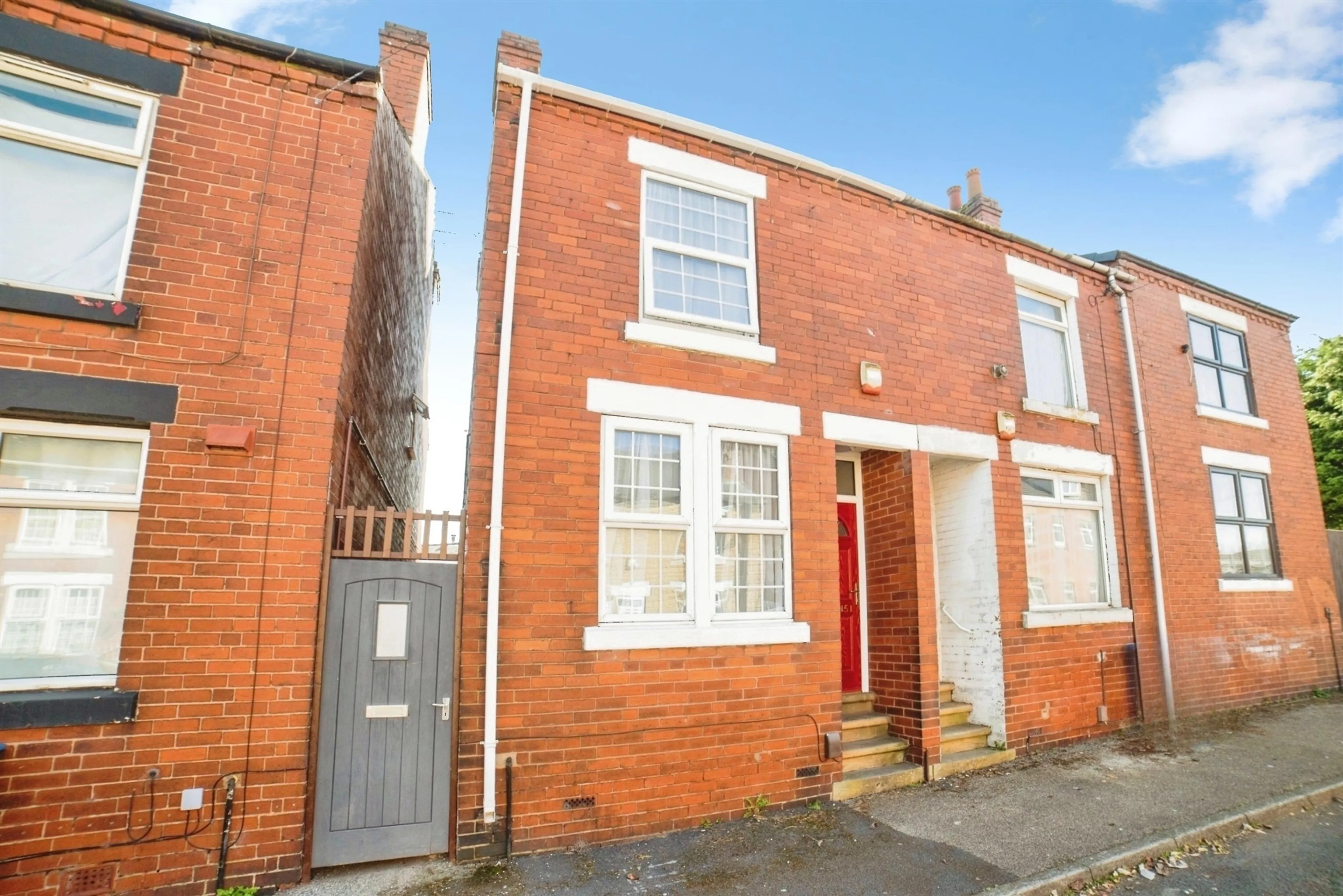 Property photo 0