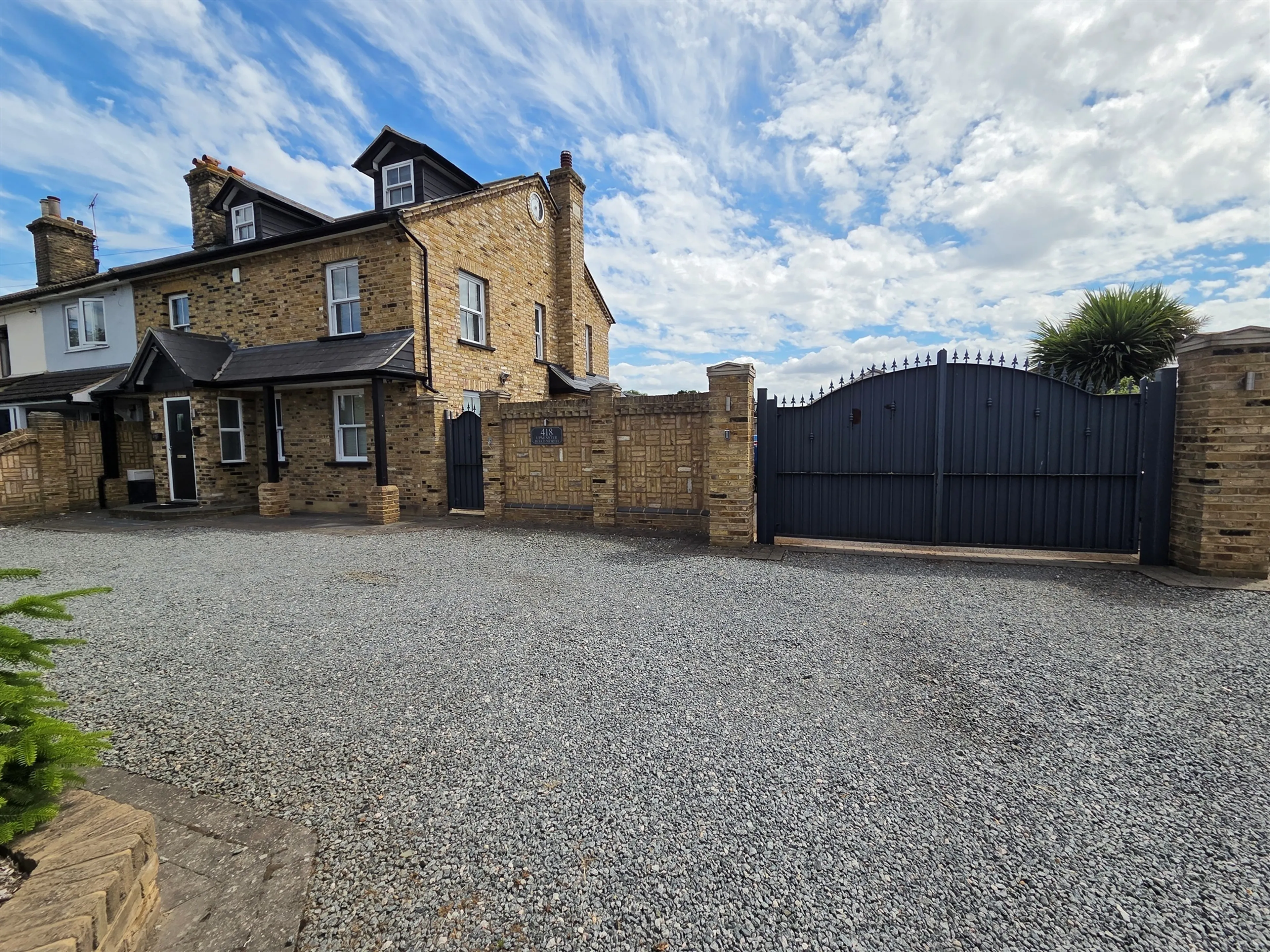 Property at Upminster Road North, Rainham