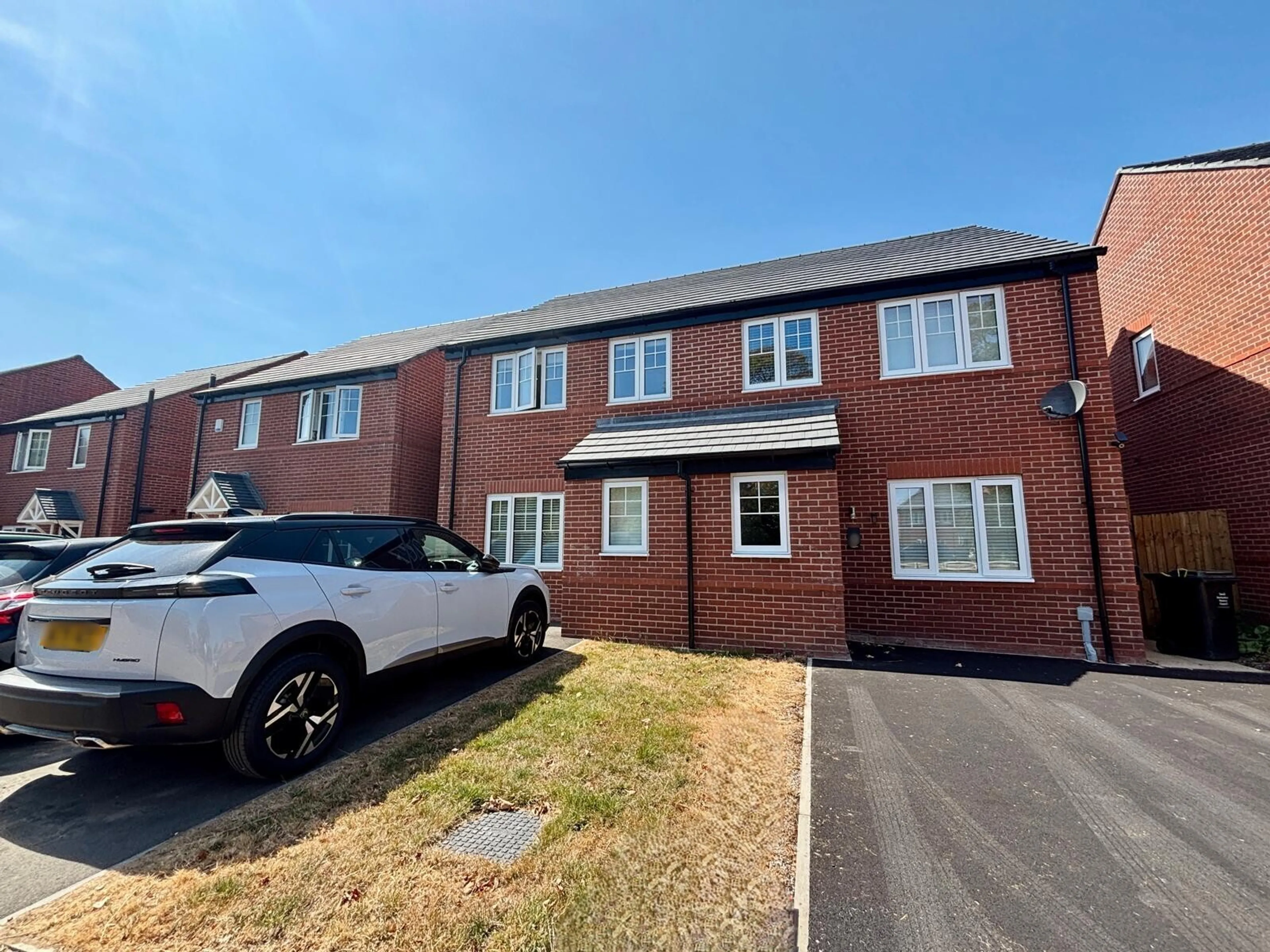 Property photo 0