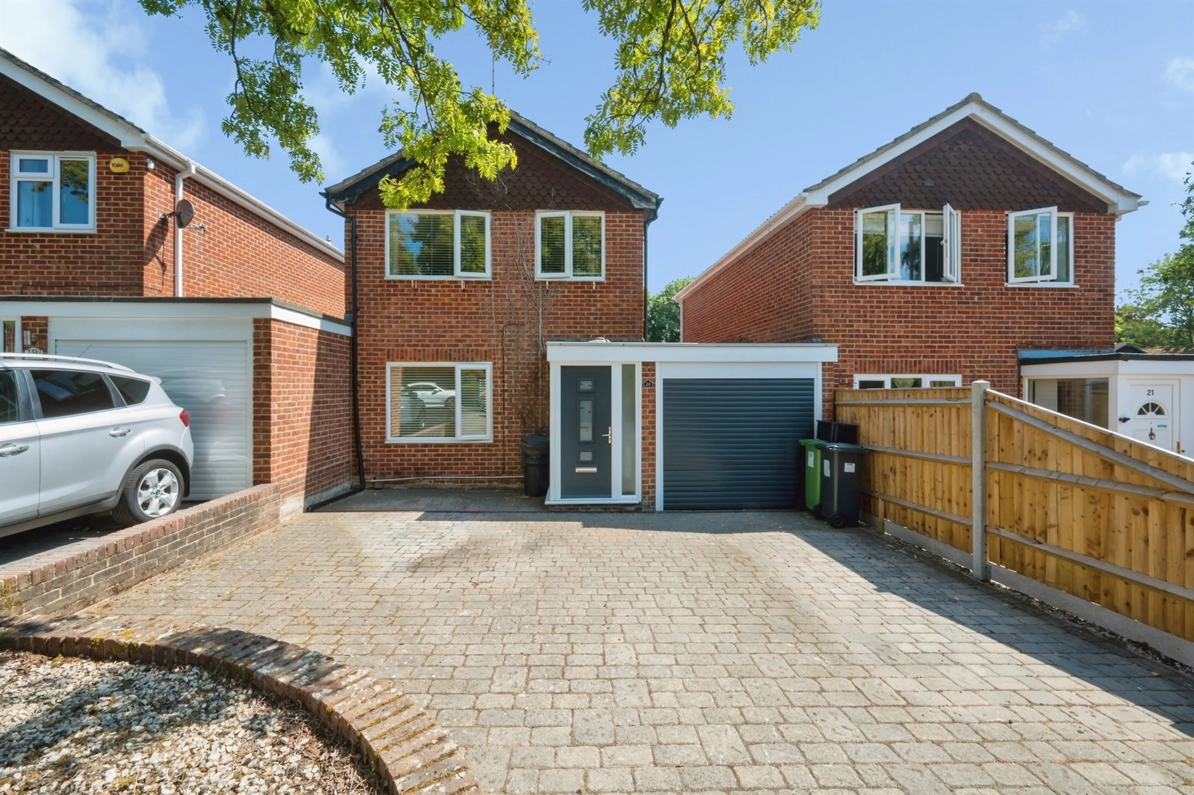Property photo 0