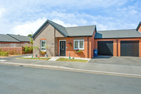 Chestnut Road, Streethay, Lichfield, ...