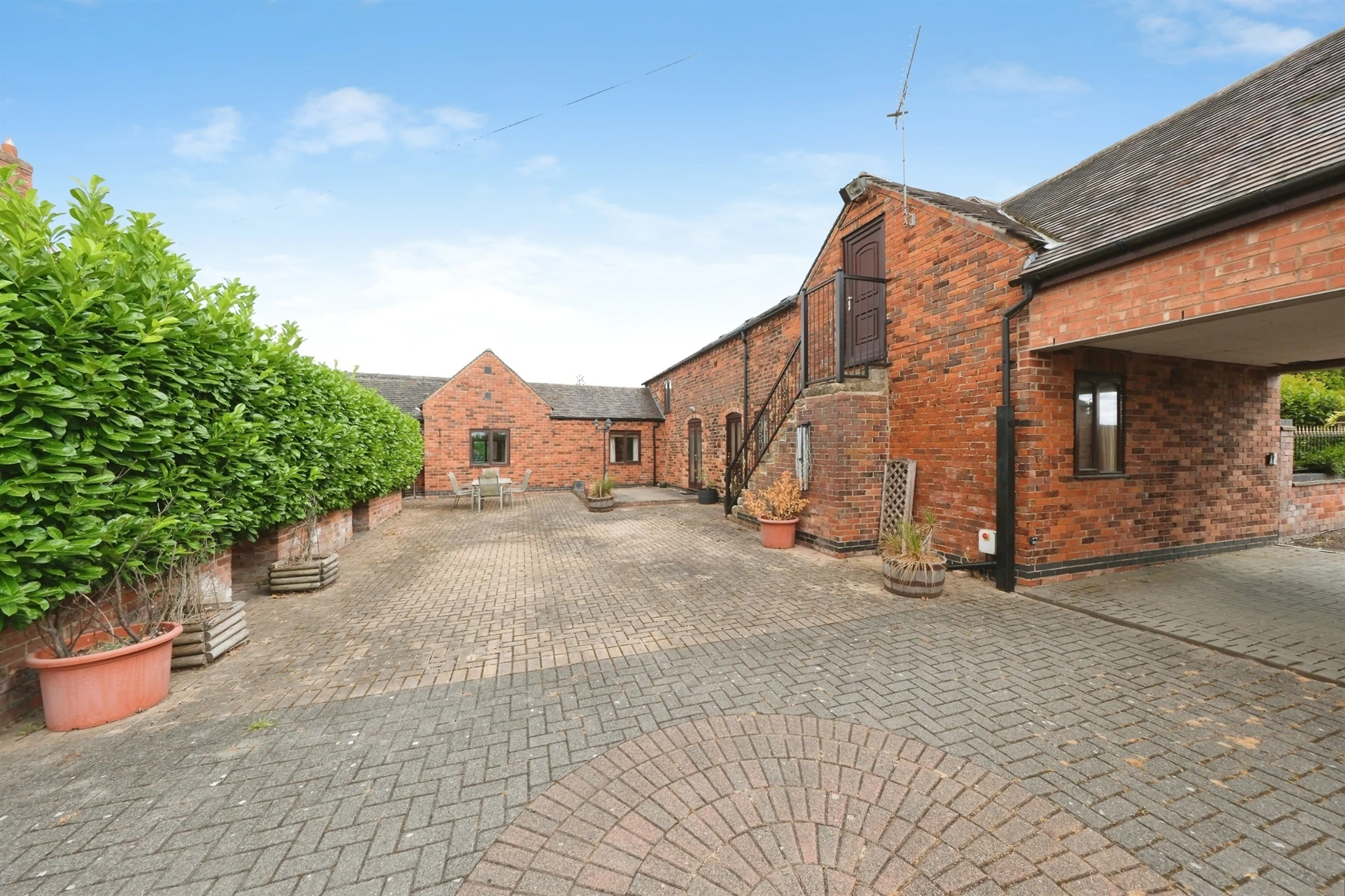 Property photo 35