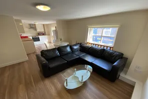 Main property image