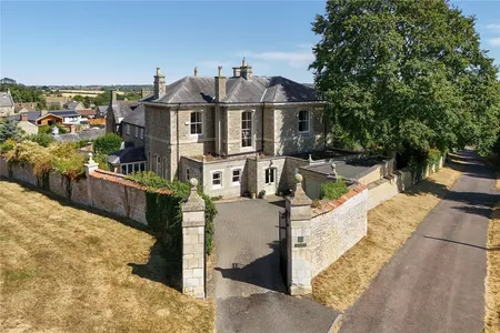 Rectory Lane, Woodford, NN14