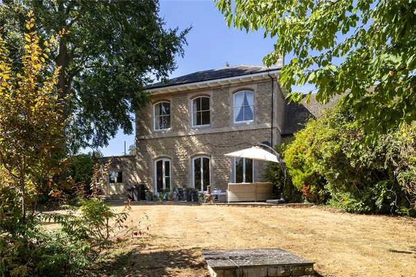 Rectory Lane, Woodford, NN14 photo 19