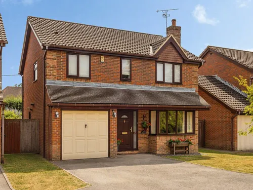 Coulstock Road, Burgess Hillphoto