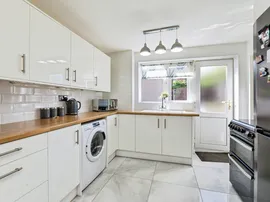 Lapwater Road, Wingfield, Rotherham thumb 3