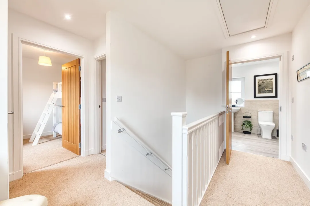 https://mr0.homeflow-assets.co.uk/files/photo/image/48104/5888/_x_/DSC_6796_HDR-14.jpg