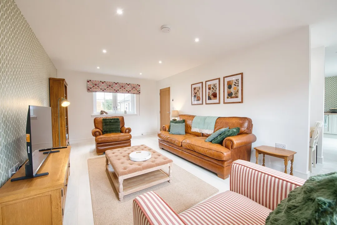 https://mr0.homeflow-assets.co.uk/files/photo/image/48104/5908/_x_/DSC_6913_HDR-53.jpg
