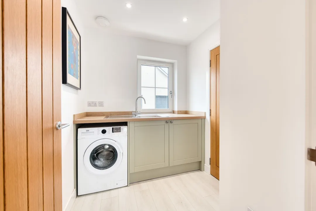 https://mr0.homeflow-assets.co.uk/files/photo/image/48104/5920/_x_/DSC_6783_HDR-13.jpg