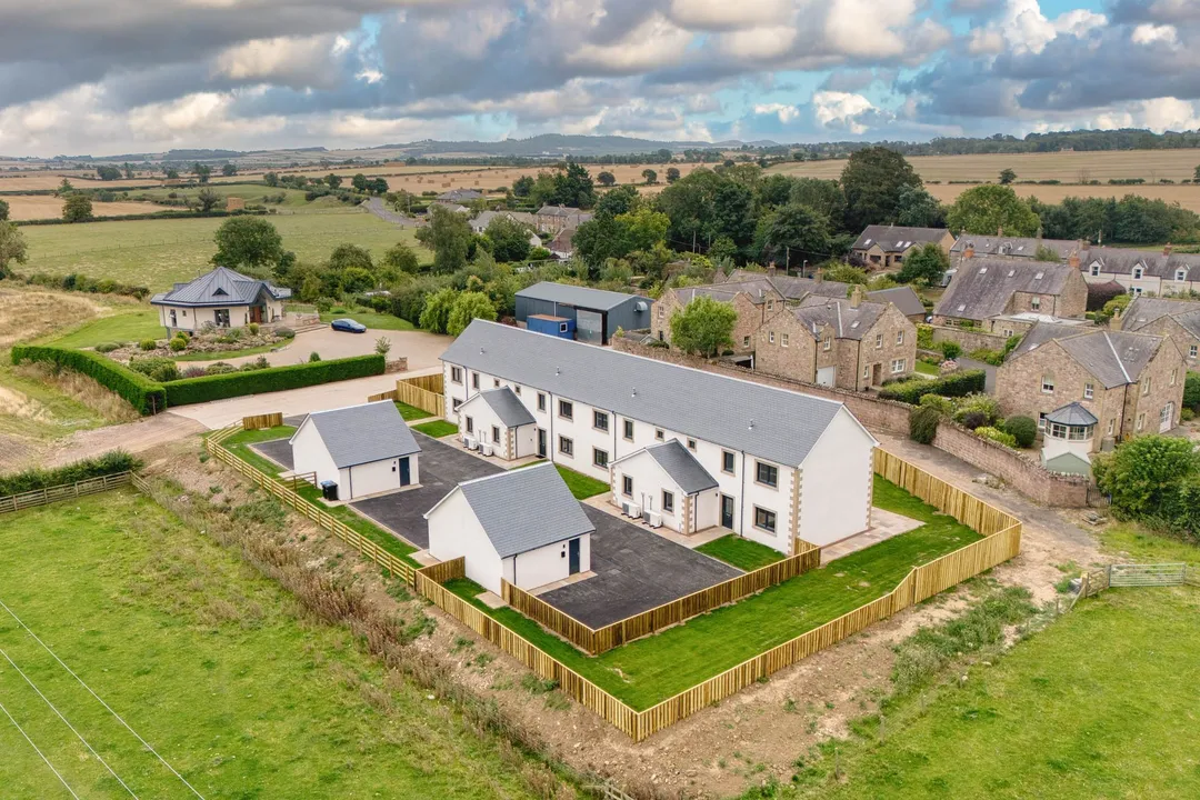 https://mr0.homeflow-assets.co.uk/files/photo/image/48104/5980/_x_/DJI_20260817111858_0611_D_HDR-58.jpg