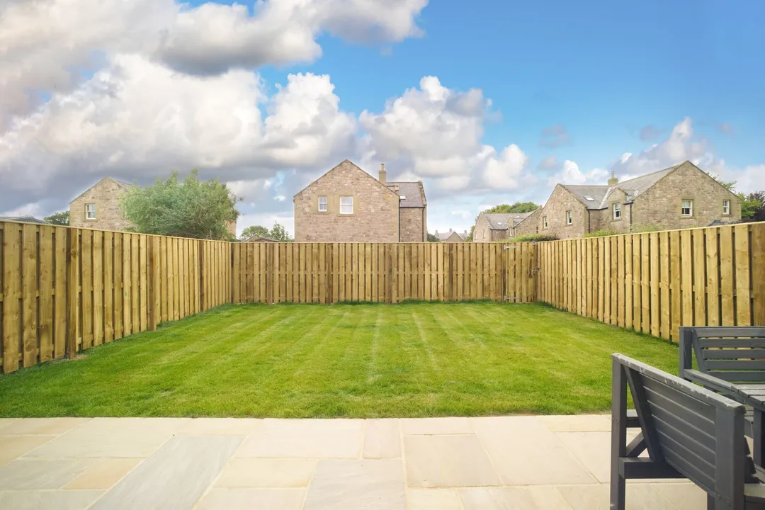 https://mr0.homeflow-assets.co.uk/files/photo/image/48104/5981/_x_/003A1330-46.jpg